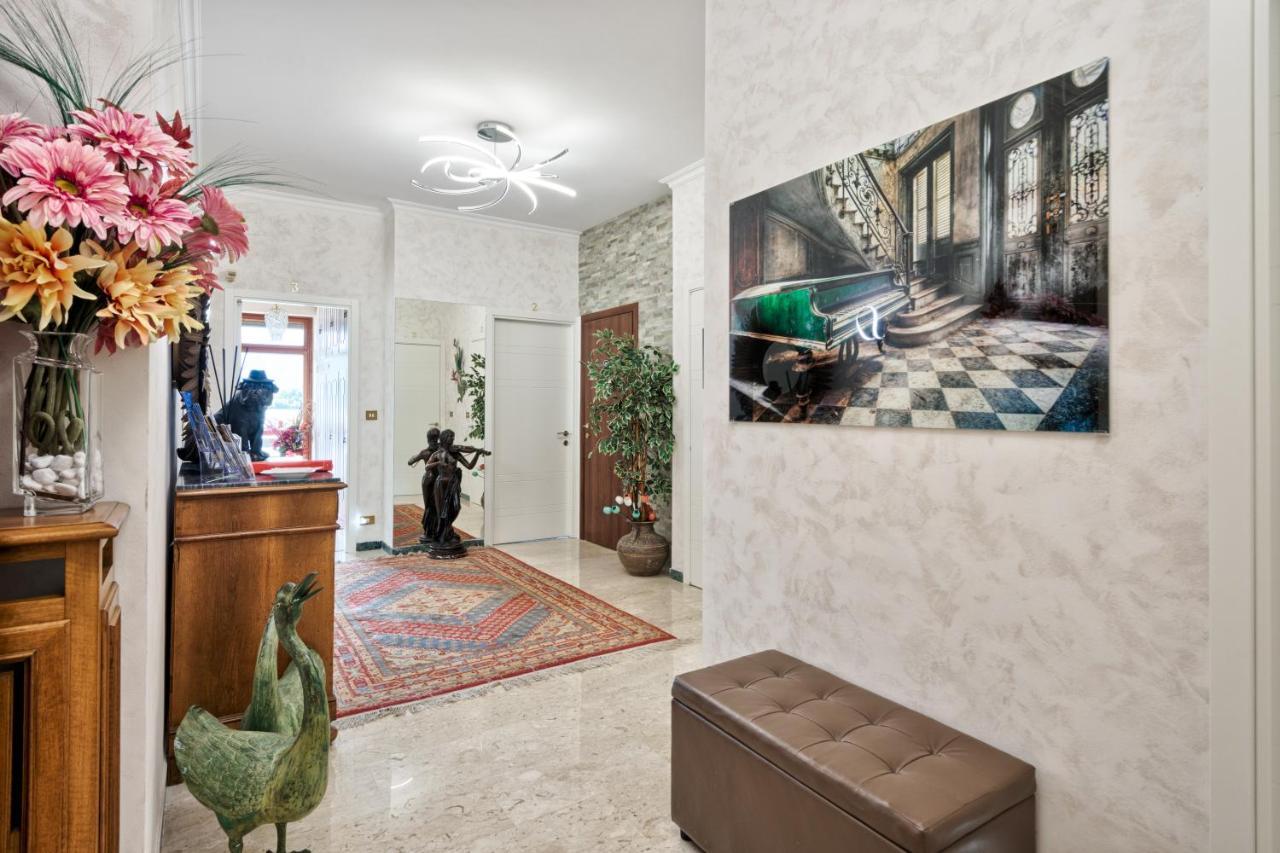 B&B In Riva Al Lago อาวิยานา ภายนอก รูปภาพ