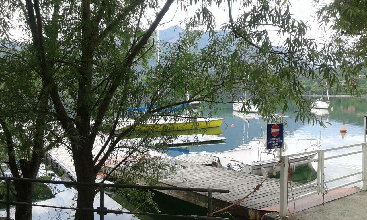 B&B In Riva Al Lago อาวิยานา ภายนอก รูปภาพ